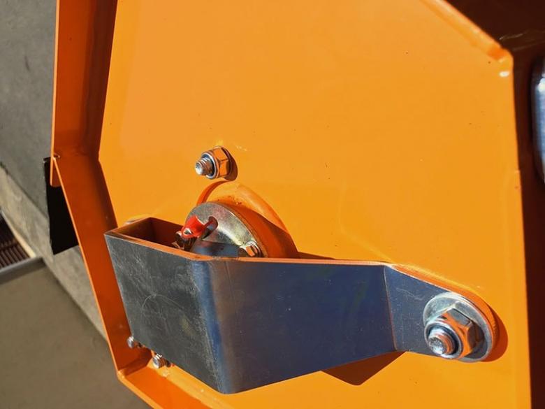 DELEKS AIRONE 100 rézsűkasza - Starex Pro Kft.