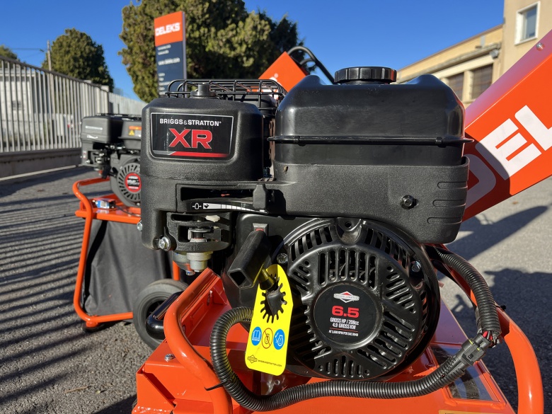 DELEKS DK-300 BS ágaprító saját motorral - Starex Pro Kft.