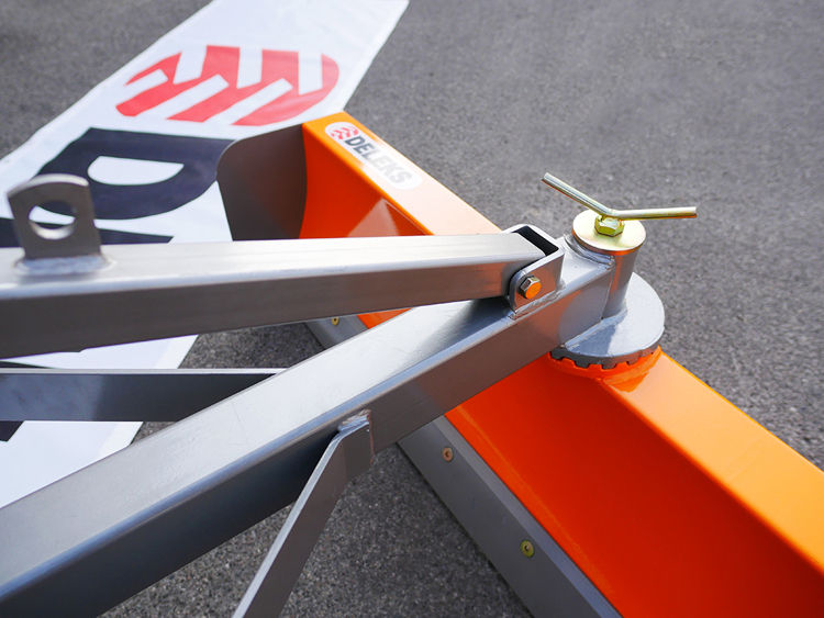 DELEKS DL 110 földgyalu gréder hátsó függesztésű - Starex Pro Kft.