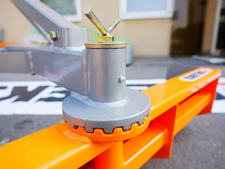 DELEKS DL 110 földgyalu gréder hátsó függesztésű - Starex Pro Kft.