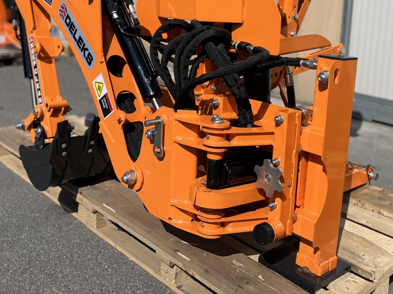 DELEKS&nbsp;DRS 1000T&nbsp;árokásó adapter oldalmozgatással&nbsp;-&nbsp;Starex Pro Kft.