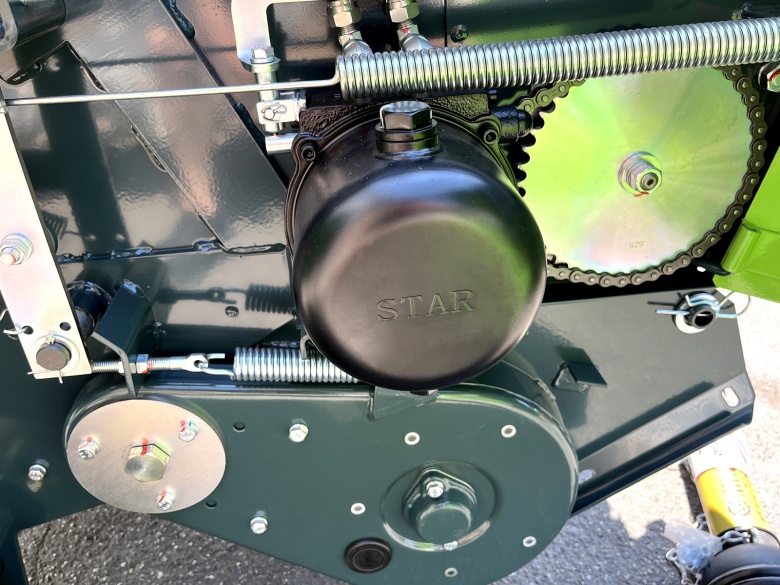 DELEKS STAR 850 körbálázó mini - Starex Pro Kft.