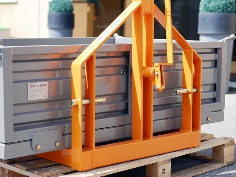 DELEKS T 1400 lenyítható oldalú szállító láda - Starex Pro Kft.