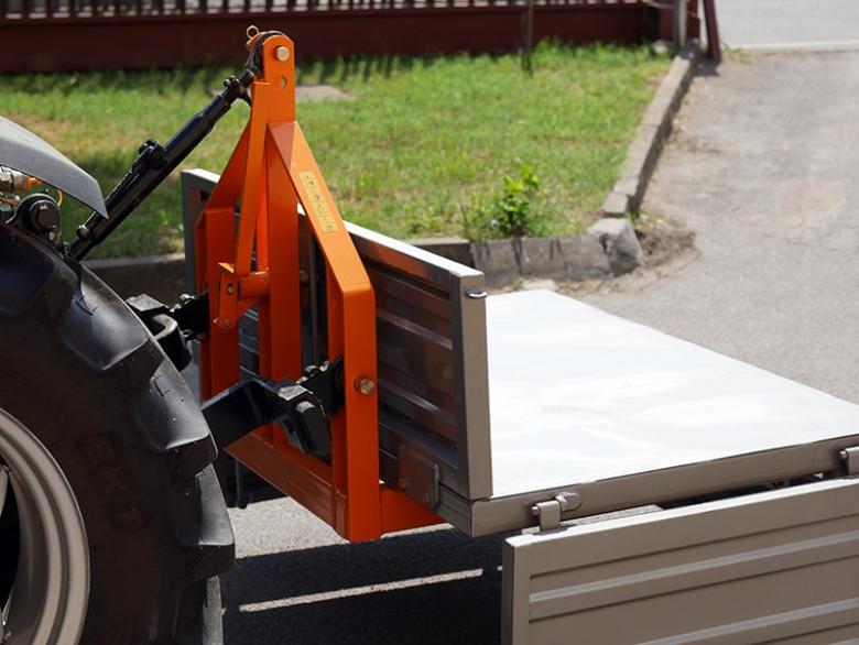 DELEKS T 1400 lenyítható oldalú szállító láda - Starex Pro Kft.