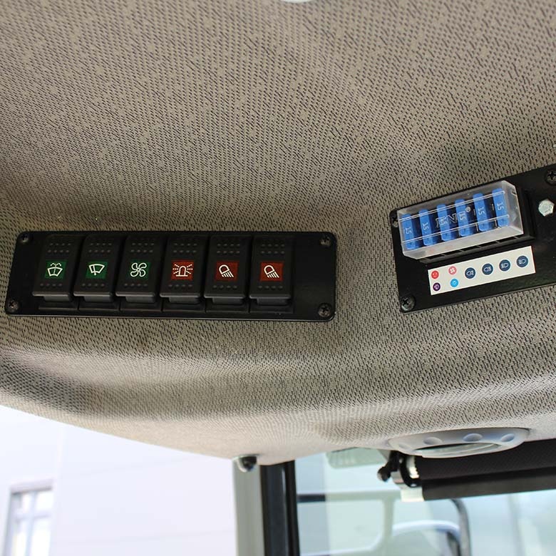 SOLIS&nbsp;26&nbsp;vezetőfülke solis 26 kistraktorokhoz&nbsp;-&nbsp;Starex Pro Kft.