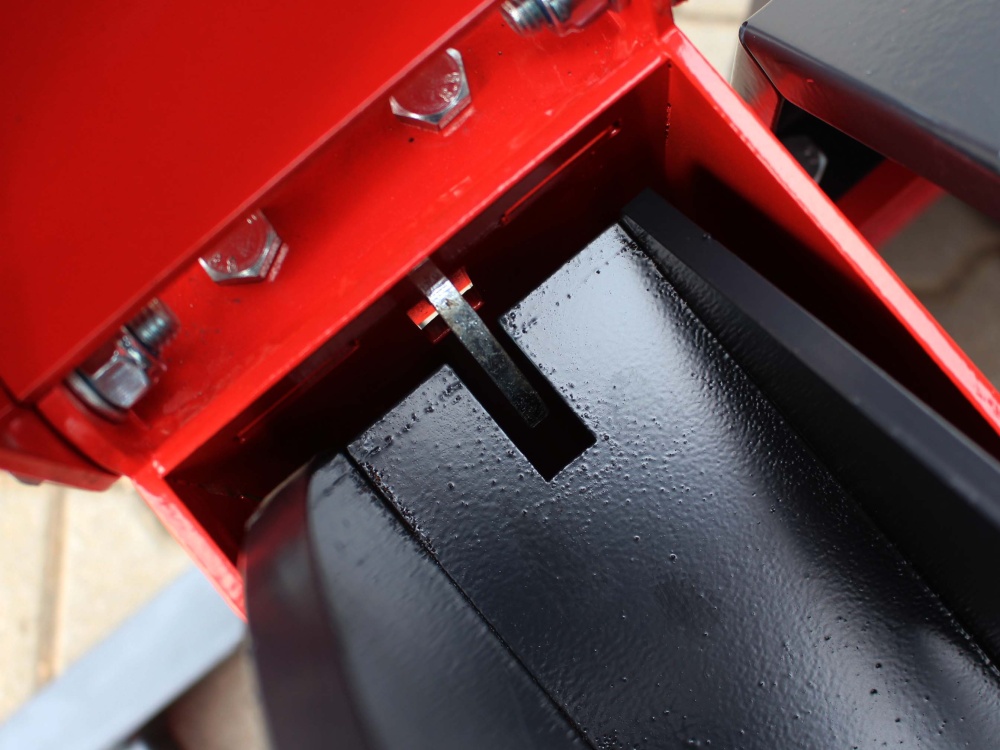 STAREX&nbsp;AX 5&nbsp;ágaprító kardán hajtású 130 mm vágási átmérővel&nbsp;-&nbsp;Starex Pro Kft.