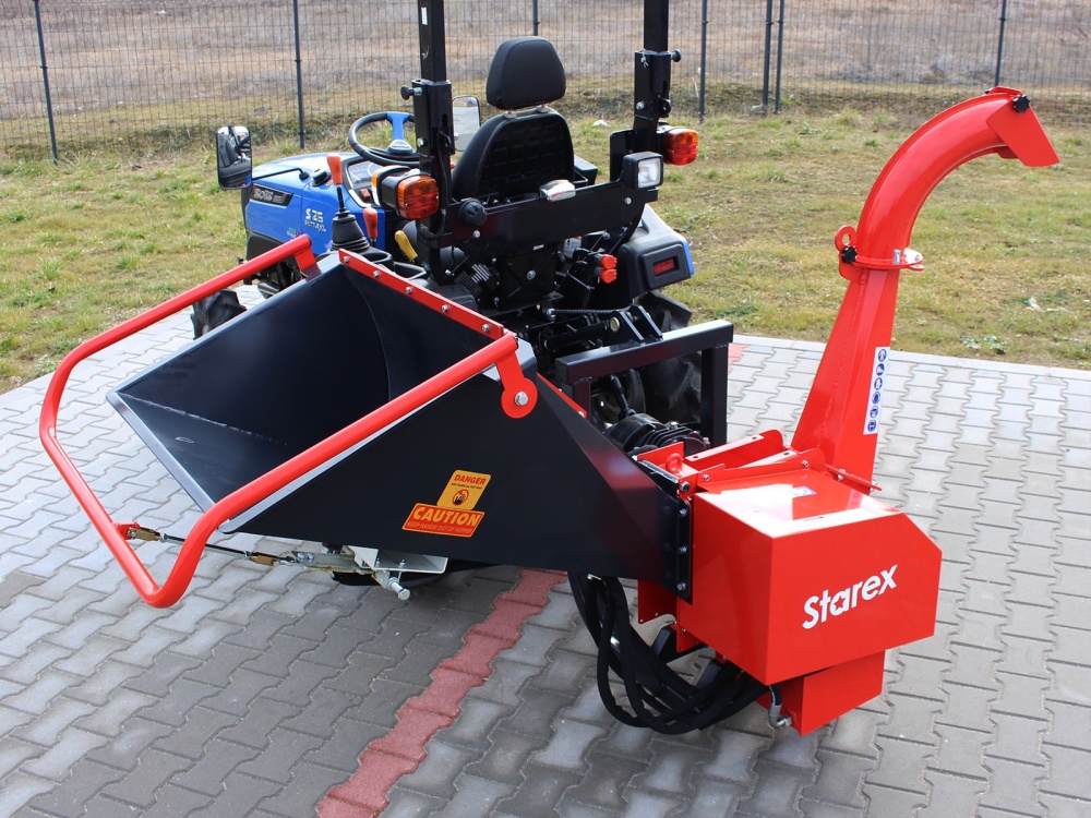 STAREX AXR 90 kardán hajtású ágaprító hidraulikus adagolással 100 mm vágási átmérővel - Starex Pro Kft.