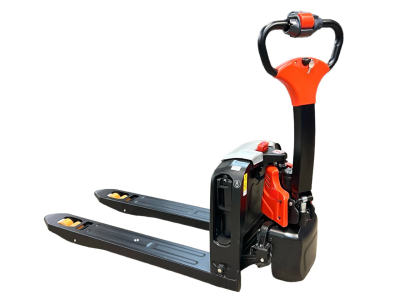 T20-15F4: 1,5 t teherbírású, 590 mm szélességű gyalogkíséretű kompakt szállító targonca